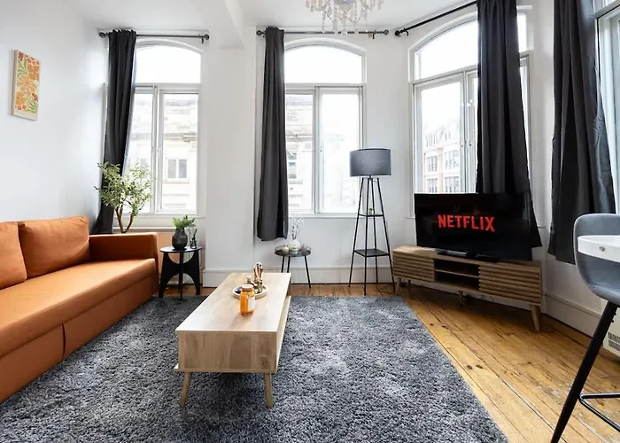 2 Bed City Centre Flat Sleeps 6